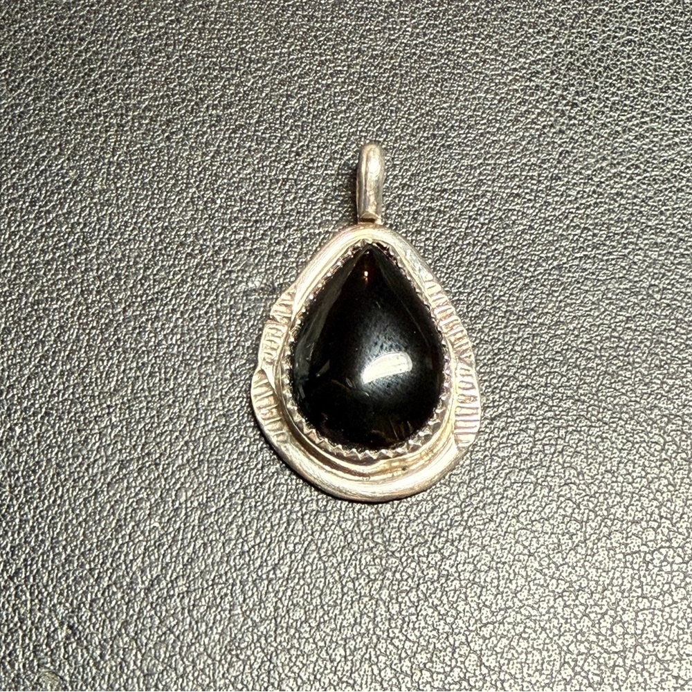 Vintage Navajo Signed Sterling Silver Black Onyx Pendant Handmade Artisan 1.25"